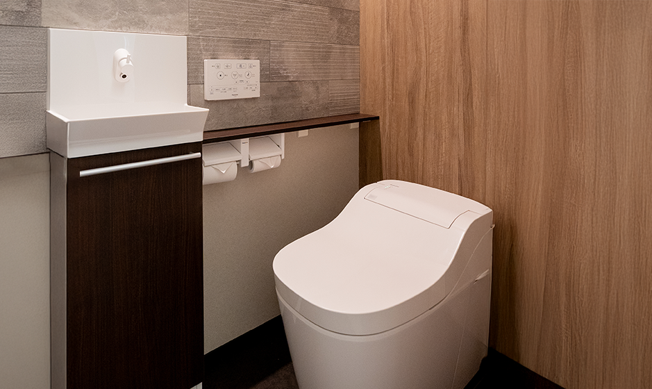パナソニックの全自動おそうじトイレ「アラウーノ」