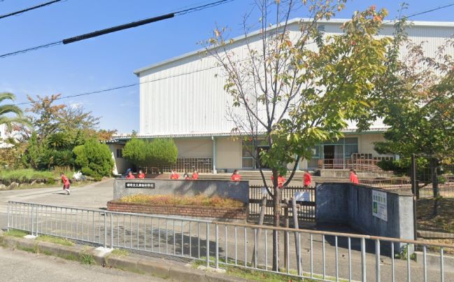 三原台中学校まで徒歩約7分