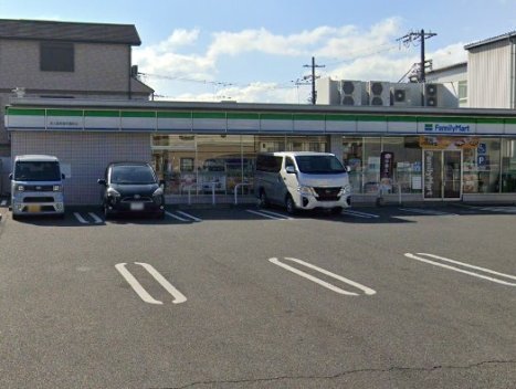 ファミリーマート東大阪西堤学園町店