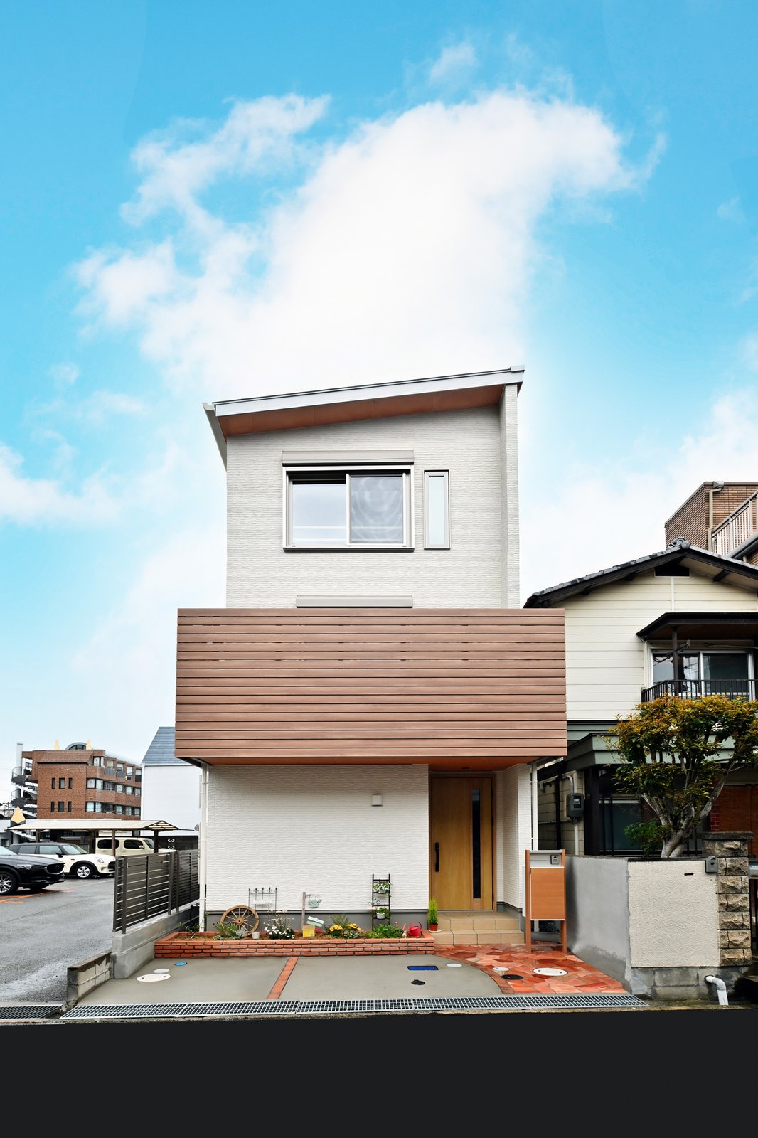 くつろげるシックなデザインや、心地いい明るさと広さが魅力の住まい